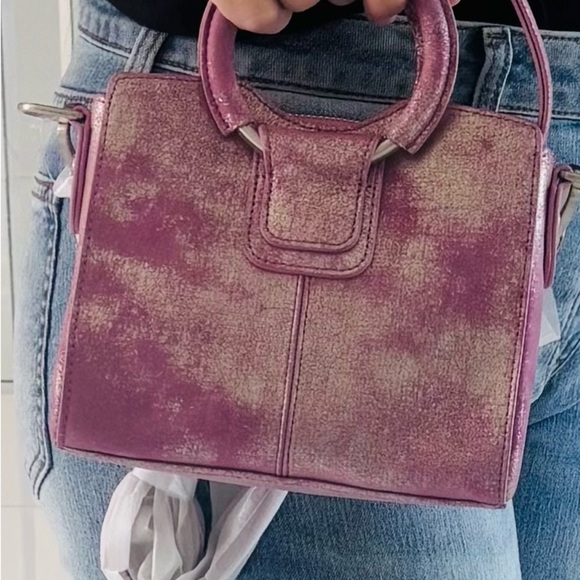 COPY - Hobo NWT hot Pink metallic leather mini crossbody/satchel with shoulder … - Picture 5 of 12